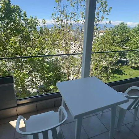 Pralina Beachfront 公寓 Paralía